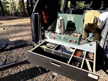 Aluminum top allows for cooking without burning the Bamboo cooking top.