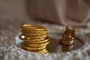 More Than Jewelry: MANIKĀ Introduces a Ritual of Intention for Everyday Life